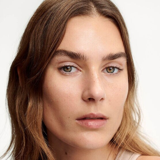 BASE TINTED SERUM 070 SKIN ENHANCE LUMI